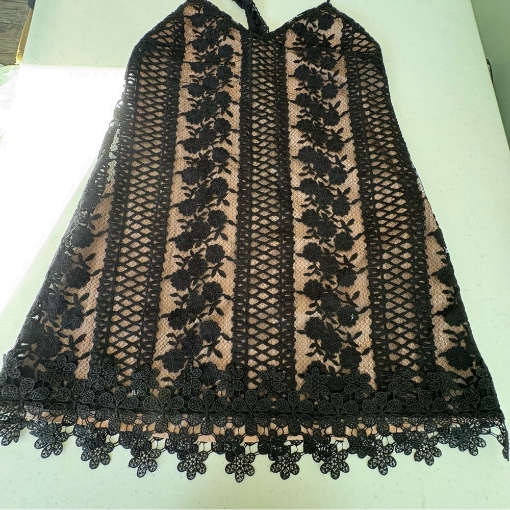 NWT Revolve NBD Acadia Dress in black and nude floral lace over halter dress S - Picture 7 of 16